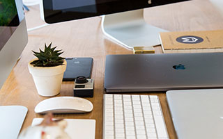 kaiyun官方网站-艾比·德尔福：以坚固的防守为南非队扫清障碍，确保稳健胜利，艾比莱德